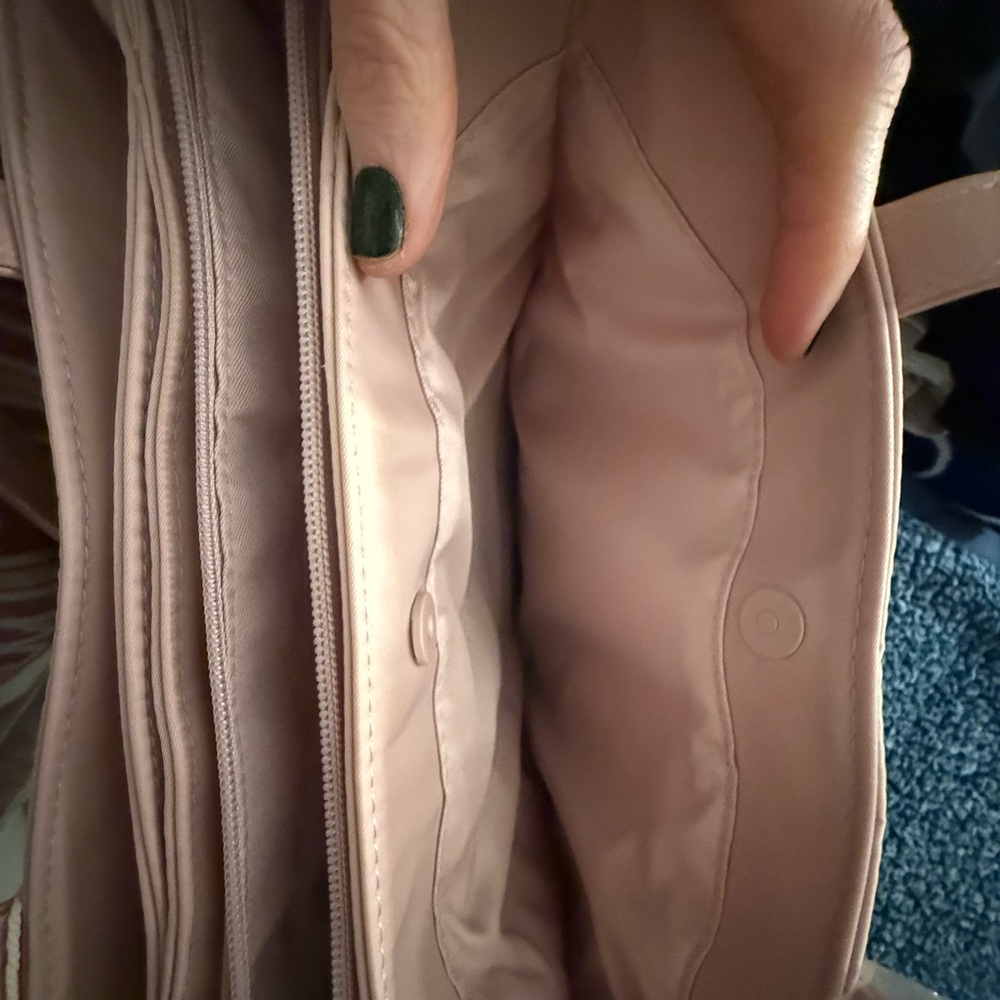 Beis commuter Tote Bag - Picture 9 of 11
